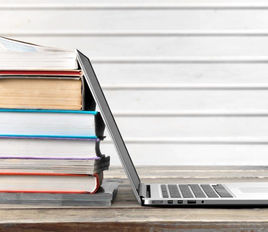 YDS, YökDil ve YDT Üzerine 2 Kelime Kitabı Yazıyorum